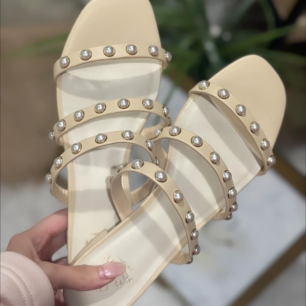 Pearl studded sandals